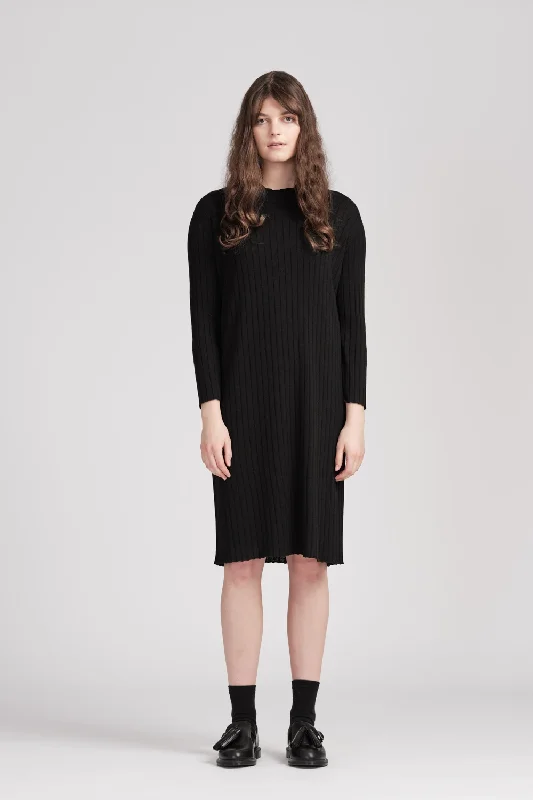 Minimalist unclassified dressesFrom Knitwear Bridget Dress - Black Pepper Minimalist unclassified dresses