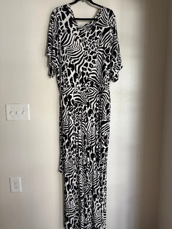 Luxury unclassified dressesJumpsuit By Lisa Rinna In Black & White, Size: 1x Luxury unclassified dresses