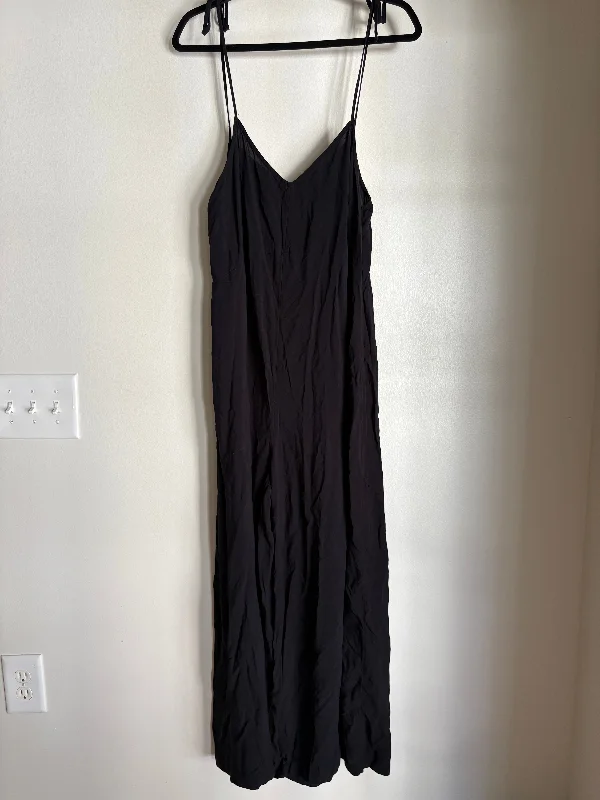 Casual unclassified dressesJumpsuit By Old Navy In Black, Size: L Casual unclassified dresses