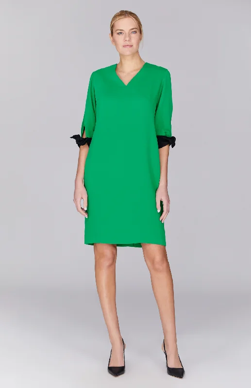 Casual chic unclassified dressesLustrous Crepe 3/4 Sleeve Dress w/ Tie Cuff Casual chic unclassified dresses